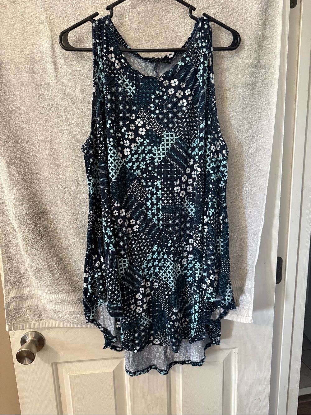 Lane Bryant Navy Blue Mixed Print Sleeveless Tank